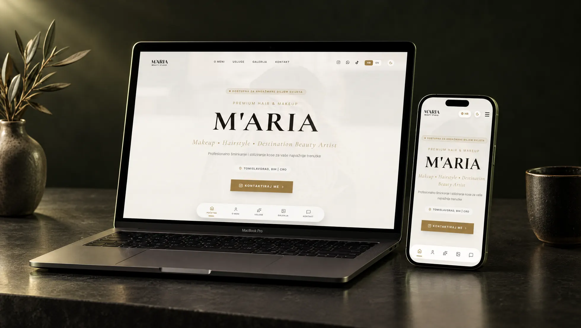 Web stranica M'aria Beauty (m-makeup-aria.com) na laptopu i mobitelu — izradio Zee Design